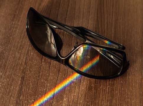 Photochromic glasses